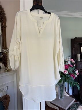 Cream V-Neck Roll-Tab Sleeve Tunic by Cato, size XL NWT